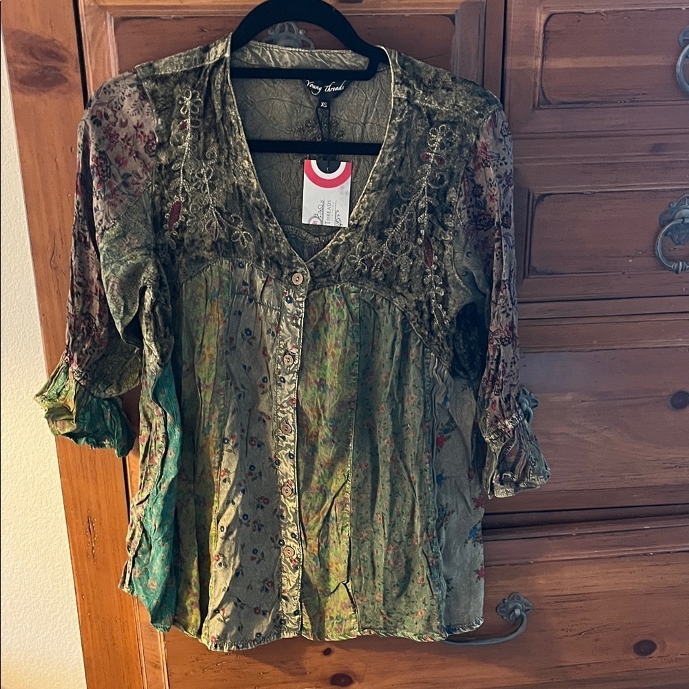 Vintage-Inspired Floral Blouse in Green by Young Threads NWT